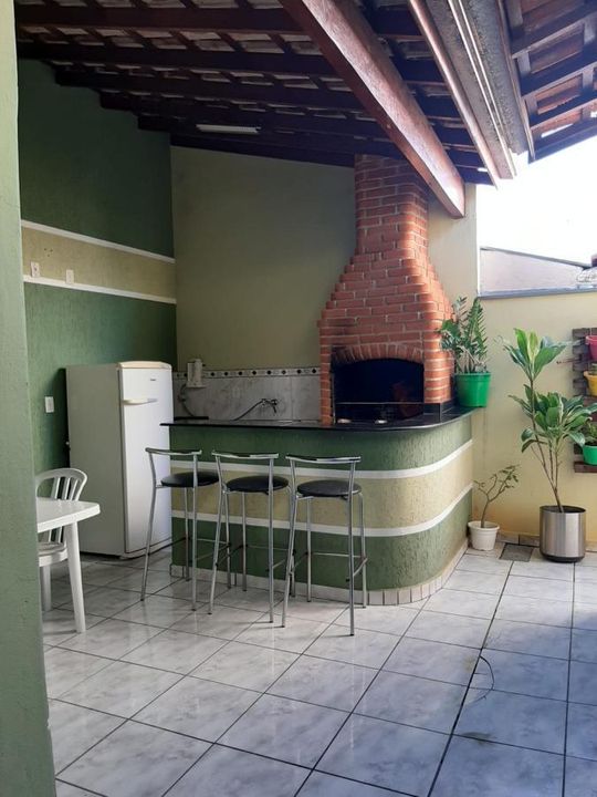 Casa de Condomínio à venda com 3 quartos, 110m² - Foto 2