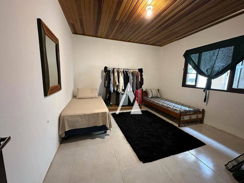 Casa à venda com 4 quartos, 170m² - Foto 8