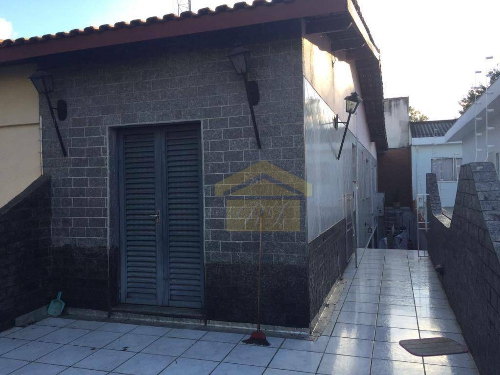 Sobrado à venda com 6 quartos, 130m² - Foto 17