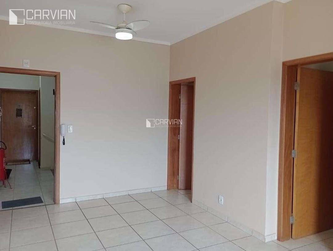 Apartamento à venda com 2 quartos, 67m² - Foto 14