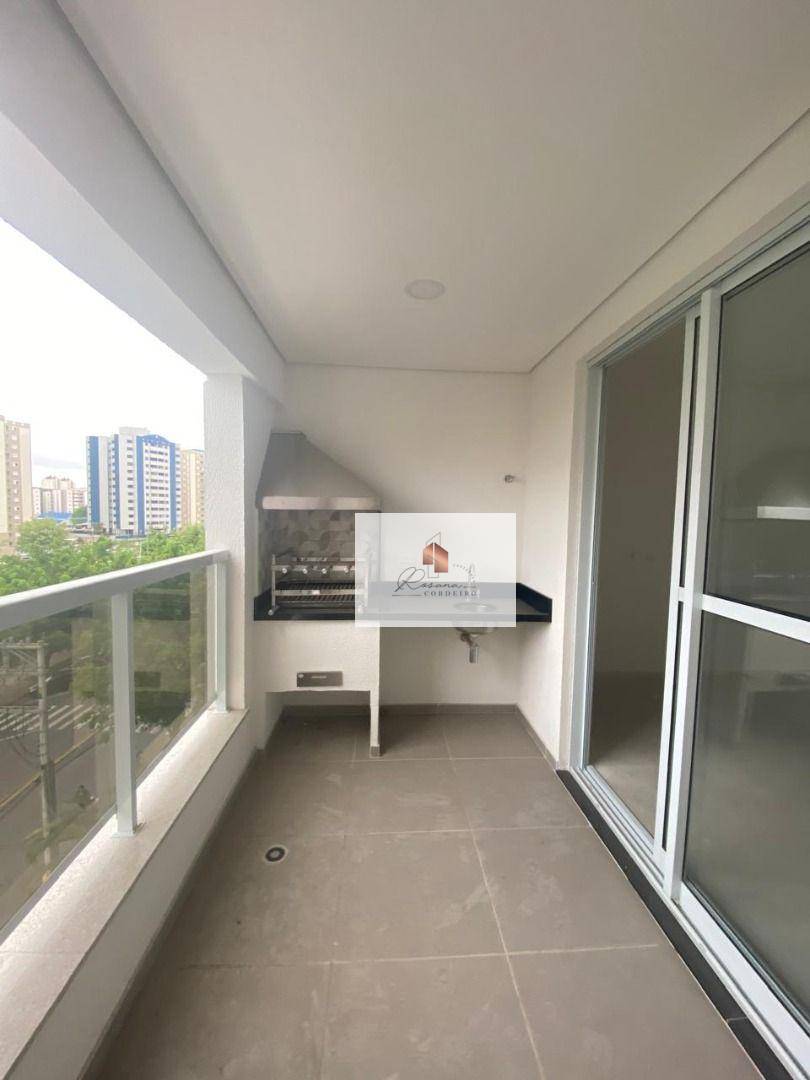 Apartamento à venda com 2 quartos, 68m² - Foto 4