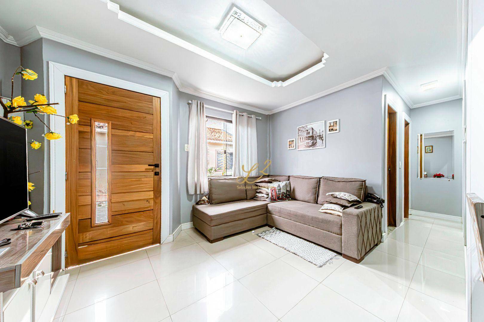 Casa à venda com 3 quartos, 108m² - Foto 1