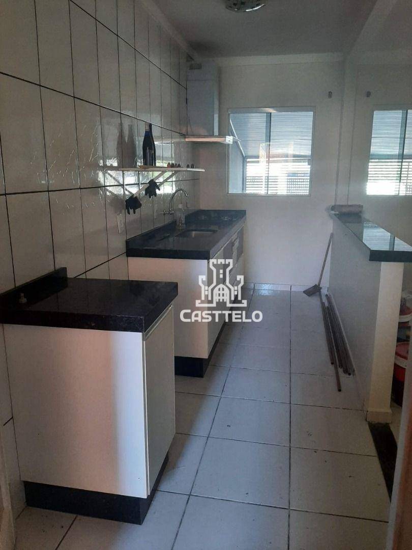 Casa à venda com 3 quartos, 74m² - Foto 3