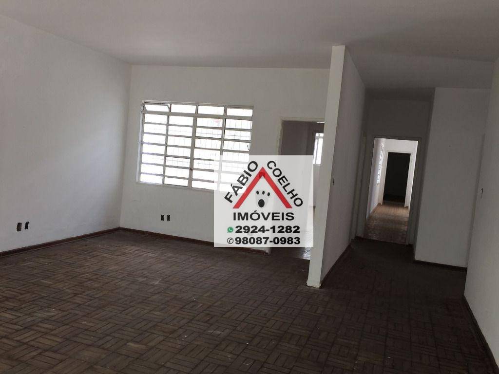 Casa à venda com 3 quartos, 192m² - Foto 4