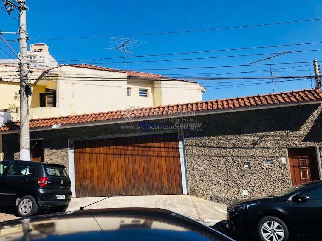 Casa à venda com 3 quartos, 267m² - Foto 1