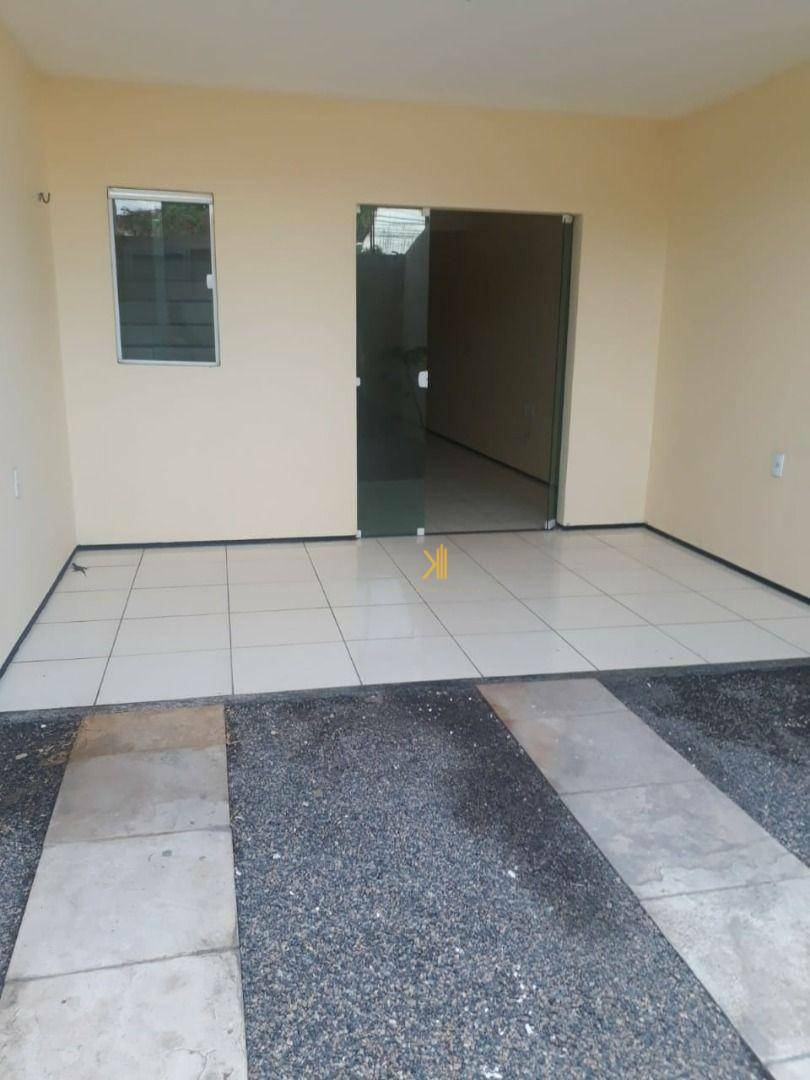 Casa à venda com 3 quartos, 100m² - Foto 3