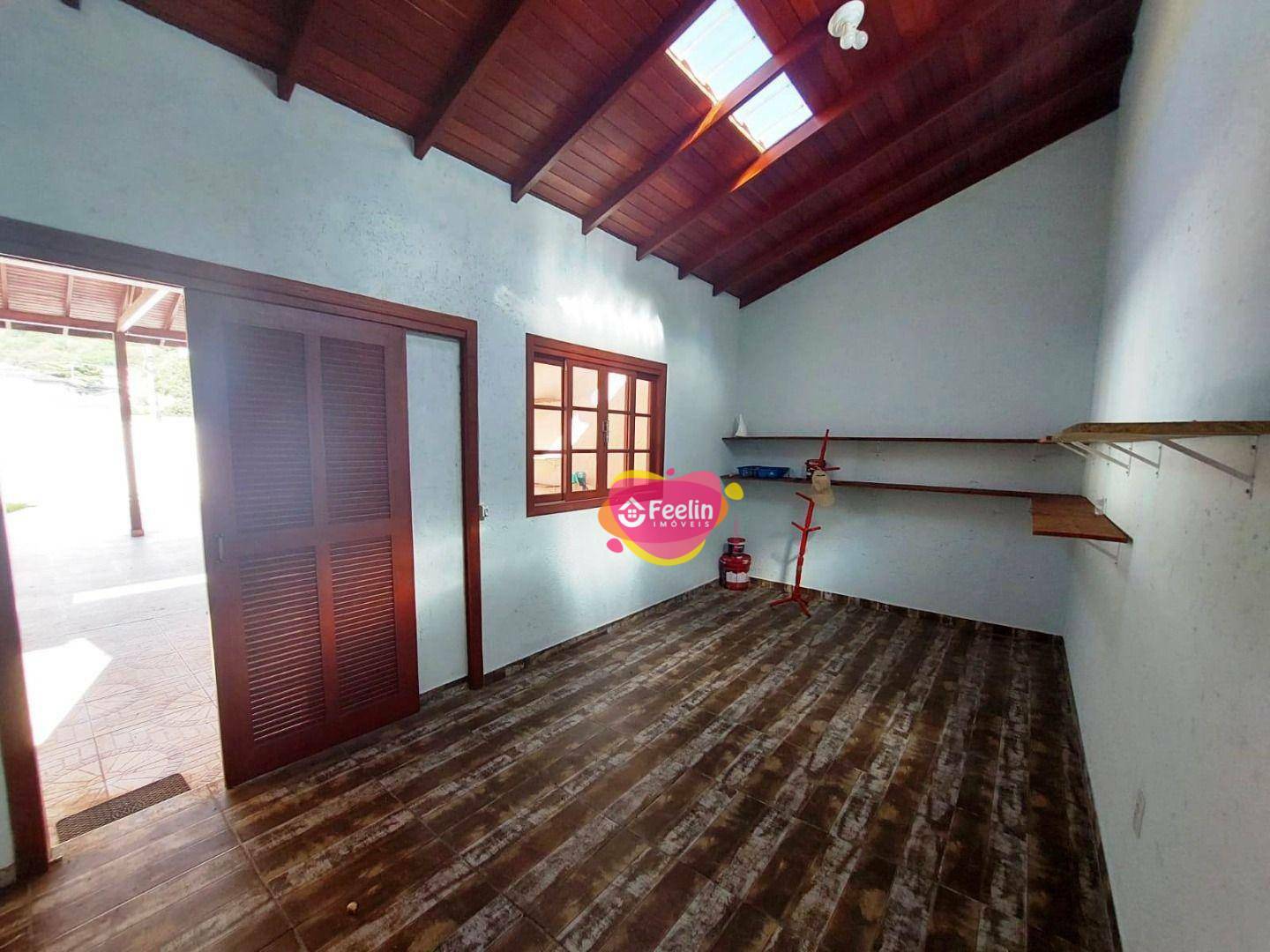 Casa à venda com 3 quartos, 142m² - Foto 7