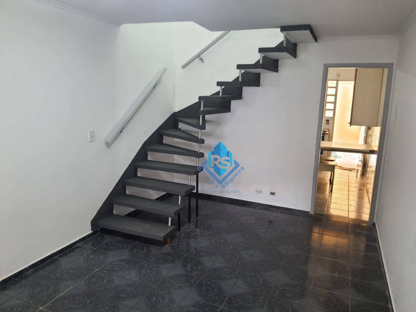 Sobrado para alugar com 2 quartos, 95m² - Foto 9