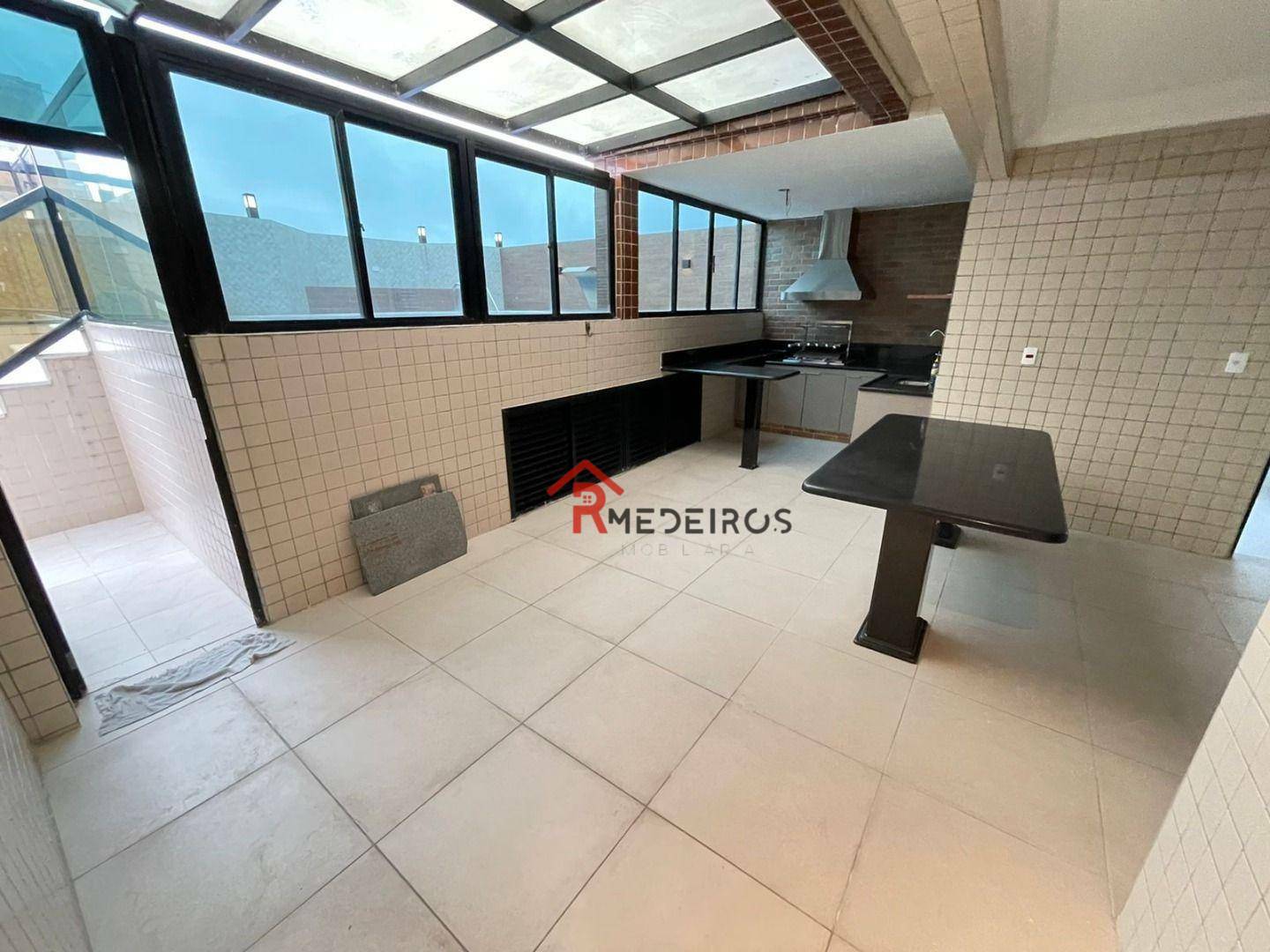 Cobertura à venda com 5 quartos, 257m² - Foto 3