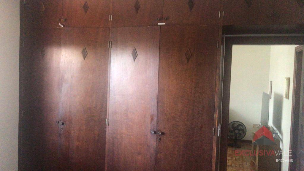 Casa à venda com 3 quartos, 267m² - Foto 4