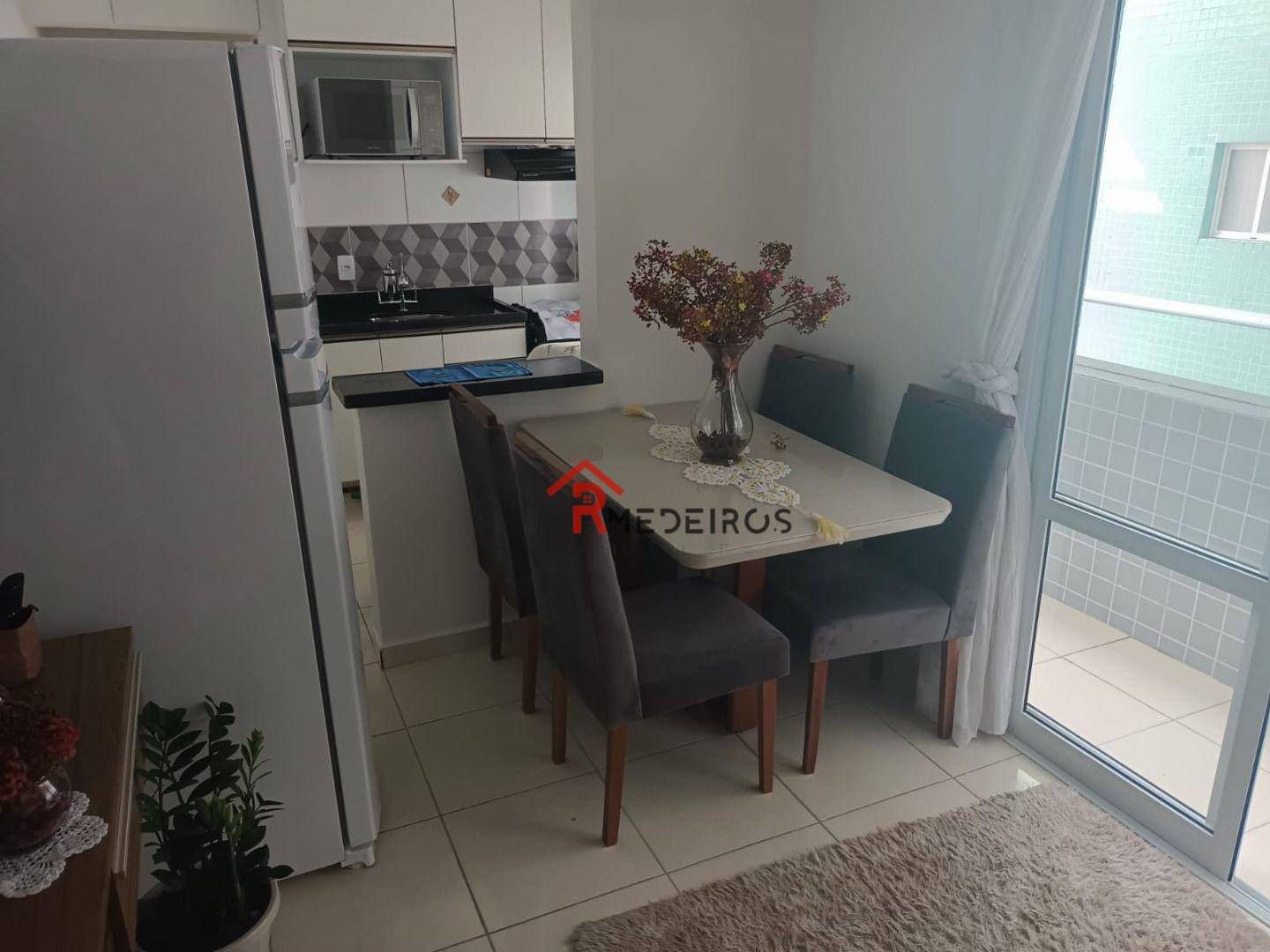 Apartamento à venda com 1 quarto, 40m² - Foto 4