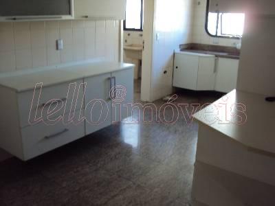 Apartamento para alugar com 4 quartos, 202m² - Foto 5