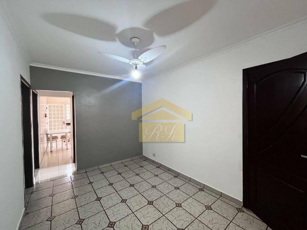 Casa para alugar com 2 quartos, 76m² - Foto 1