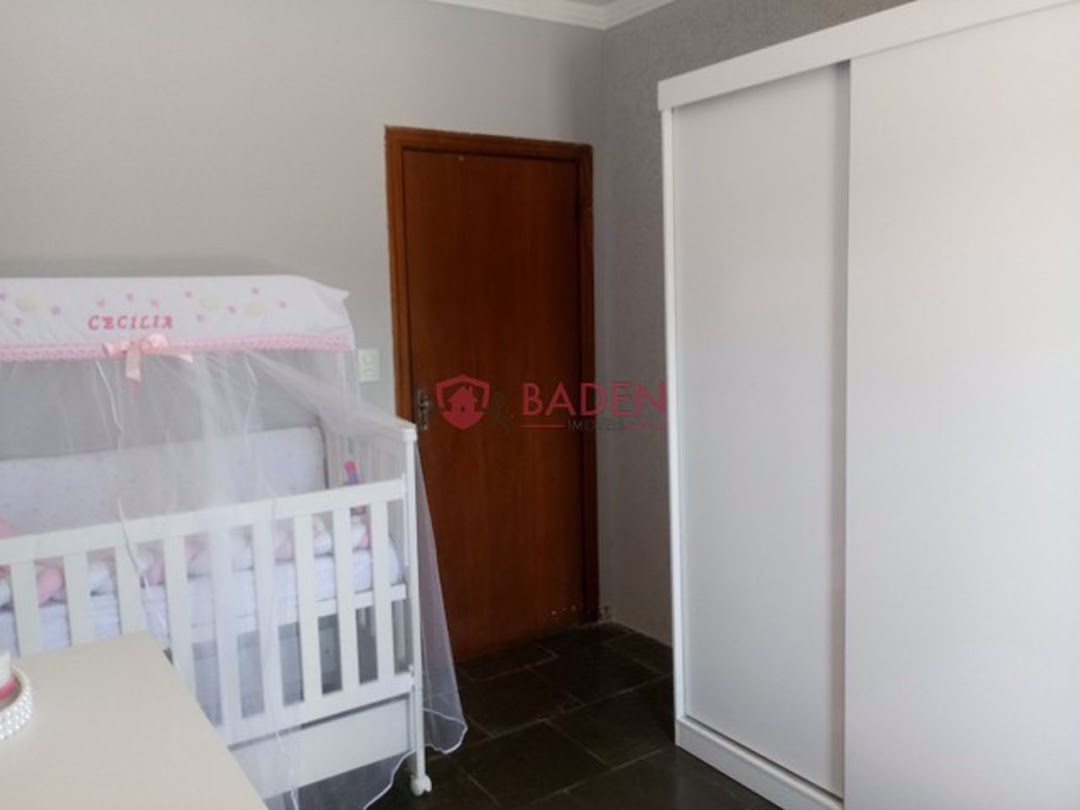 Casa à venda com 3 quartos, 100m² - Foto 10