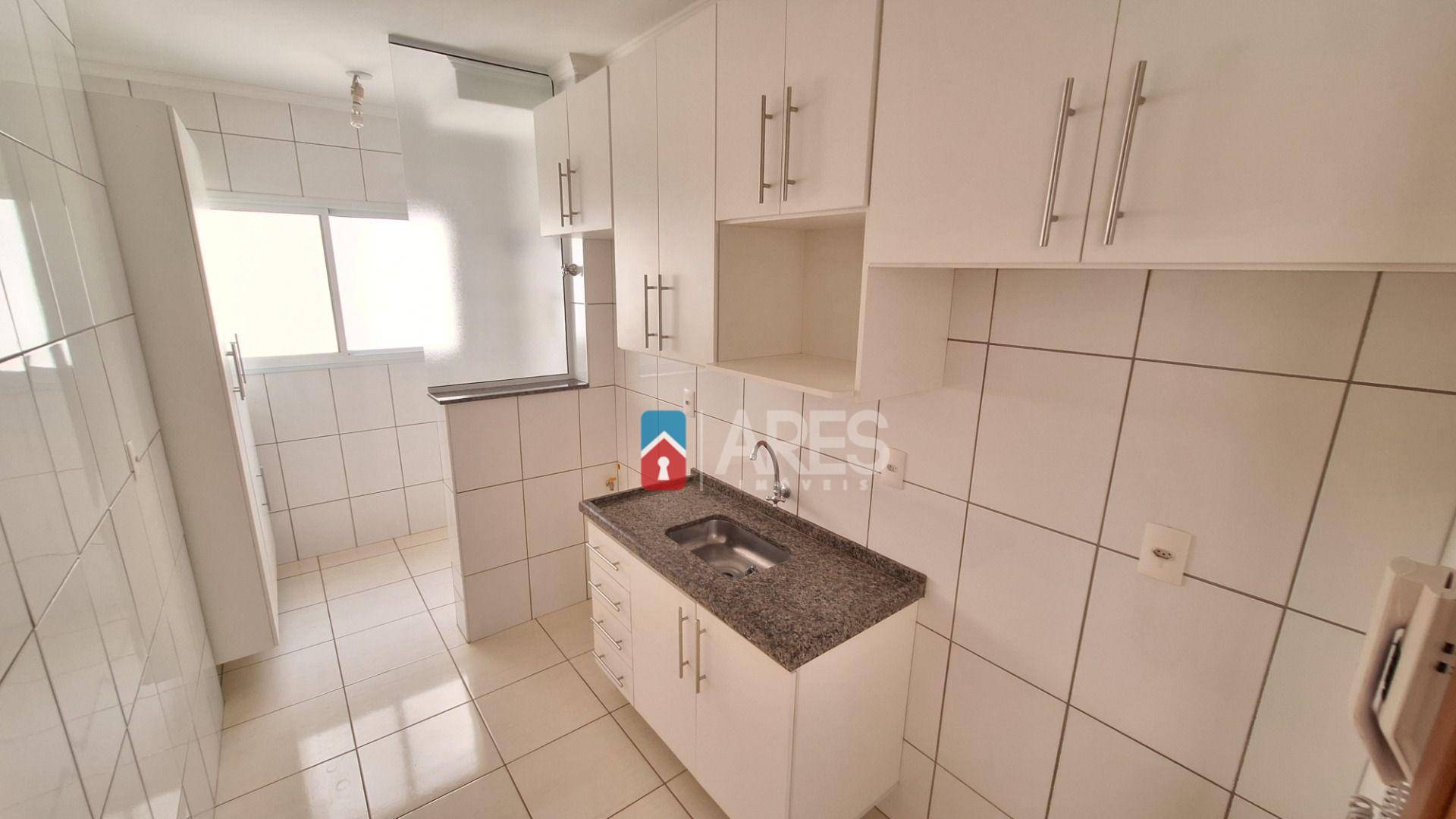 Apartamento para alugar com 2 quartos, 70m² - Foto 4