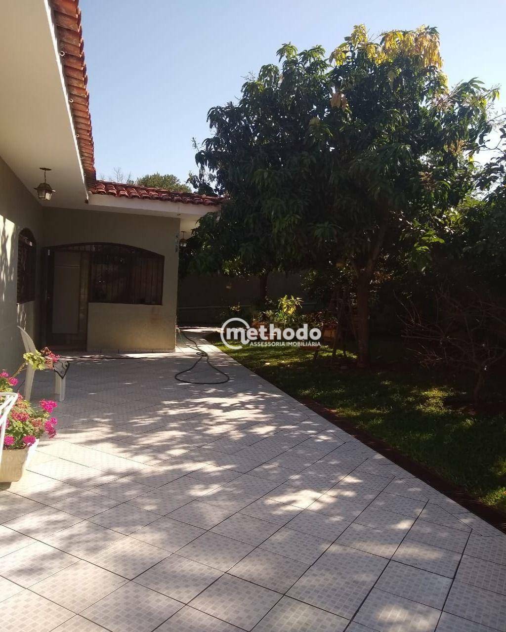 Casa à venda com 4 quartos, 286m² - Foto 2