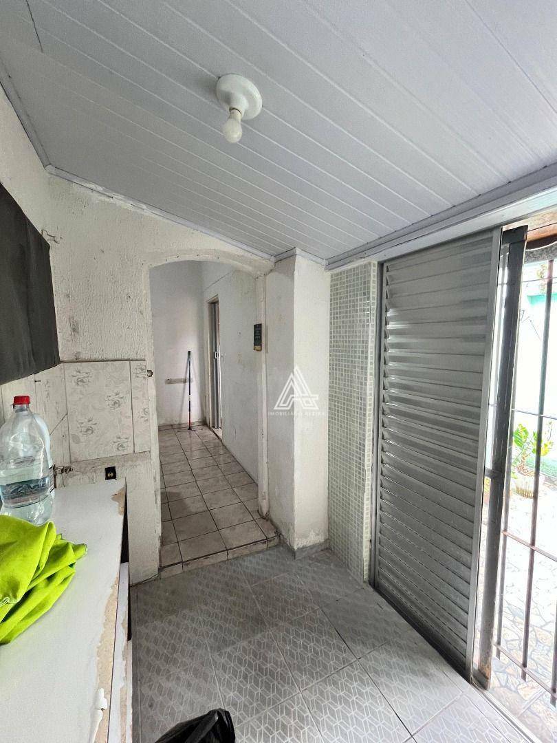 Casa para alugar com 3 quartos, 70m² - Foto 46