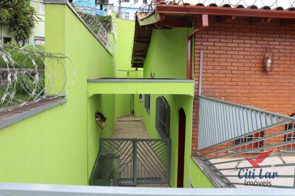 Casa à venda e aluguel com 2 quartos, 120m² - Foto 3