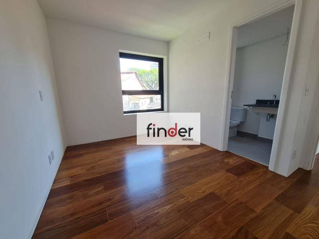 Apartamento à venda com 3 quartos, 143m² - Foto 17