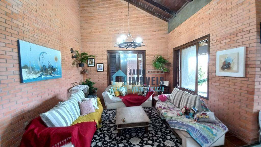 Casa à venda com 3 quartos, 290m² - Foto 18