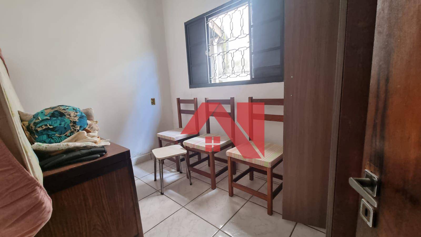 Casa à venda com 3 quartos, 270m² - Foto 8