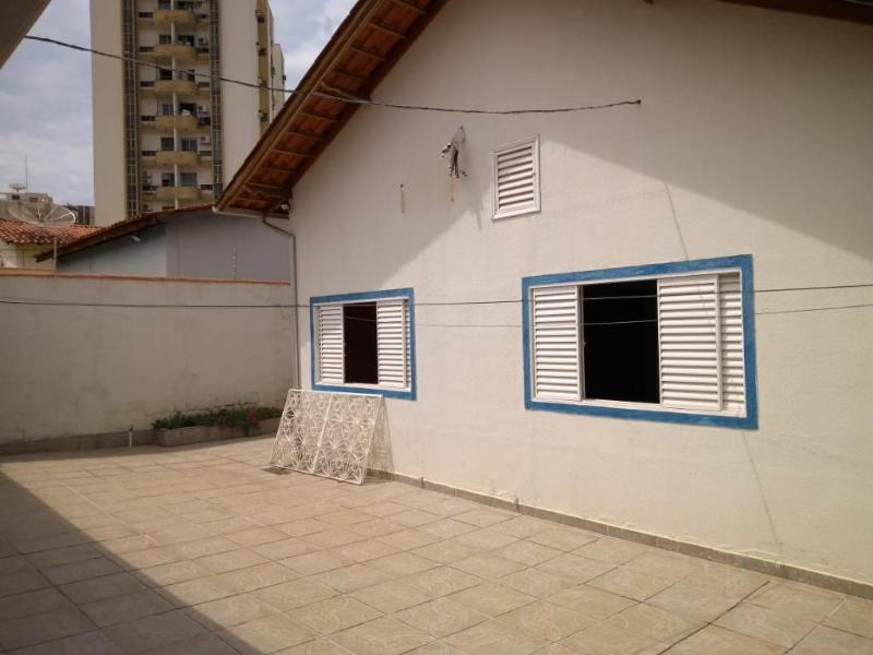 Casa à venda com 3 quartos, 220m² - Foto 9