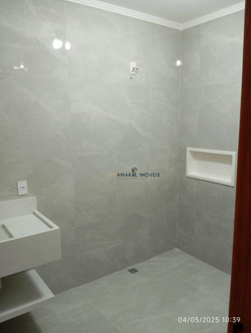Sobrado à venda com 4 quartos, 200m² - Foto 19