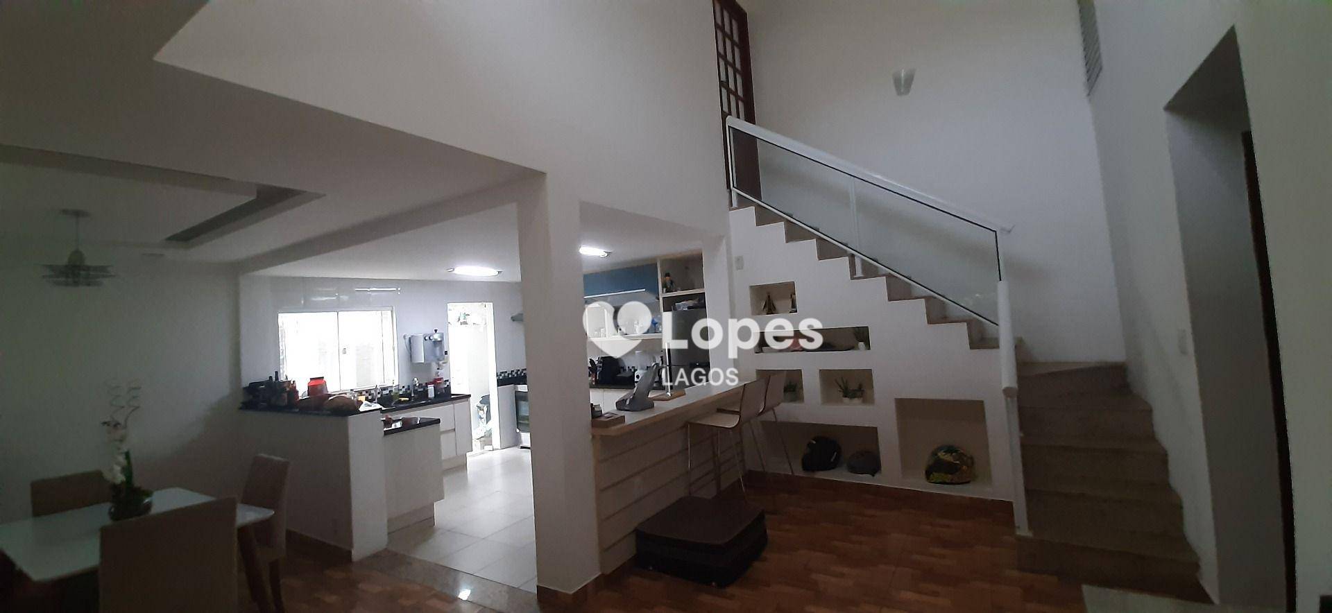 Casa à venda com 3 quartos, 116m² - Foto 2