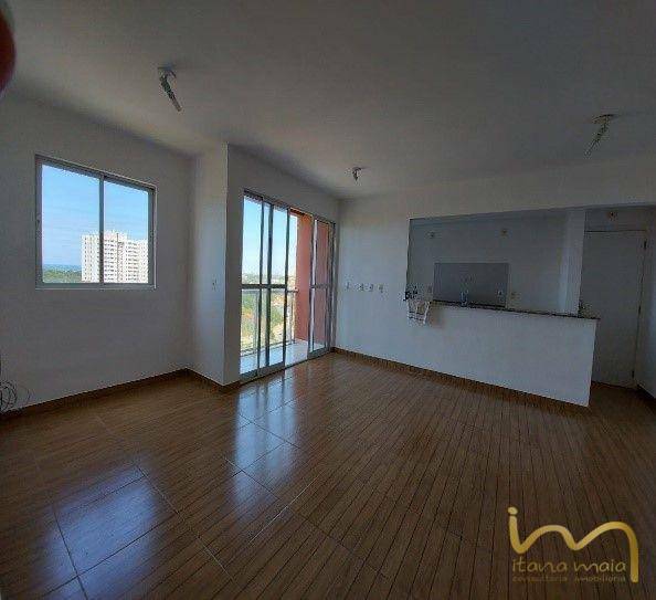 Apartamento à venda com 2 quartos, 70m² - Foto 4