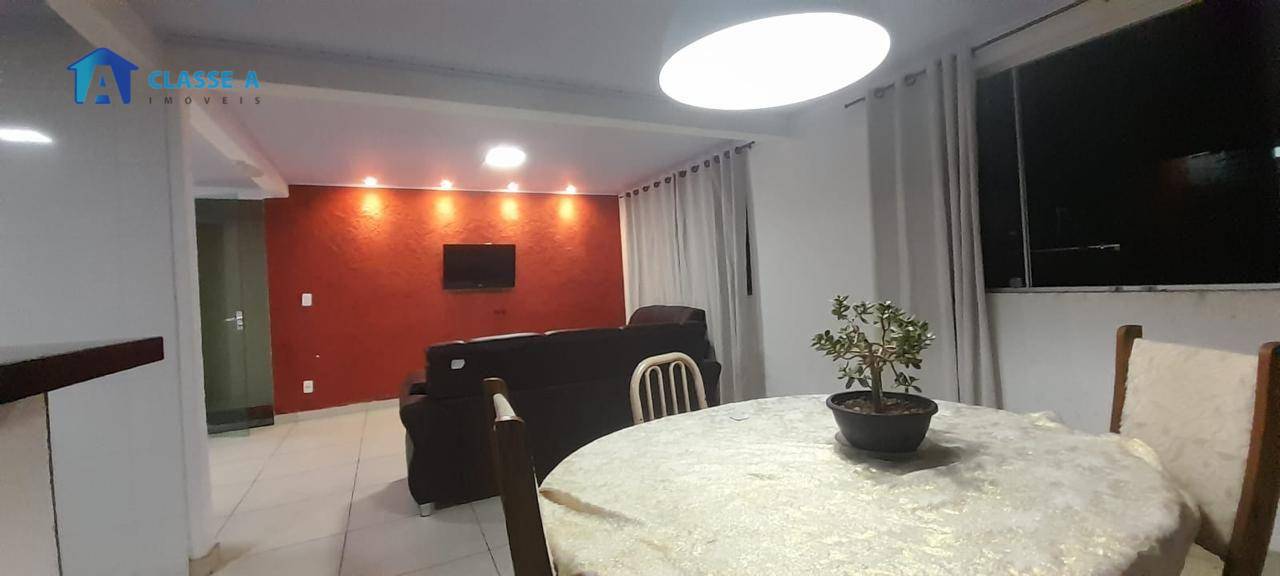 Casa à venda com 4 quartos, 200m² - Foto 3