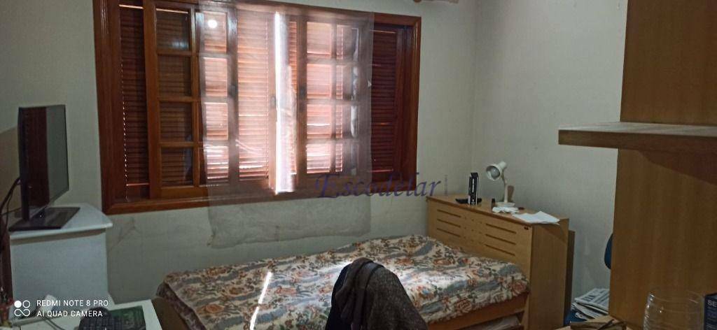 Sobrado à venda com 3 quartos, 220m² - Foto 1