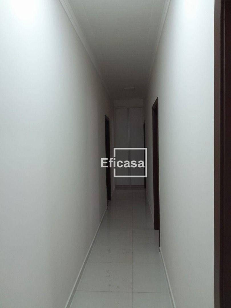 Casa à venda com 3 quartos, 300m² - Foto 5