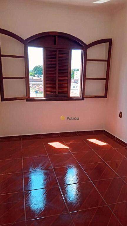 Apartamento à venda com 3 quartos, 97m² - Foto 5