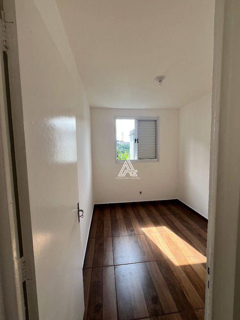 Apartamento para alugar com 2 quartos, 50m² - Foto 6