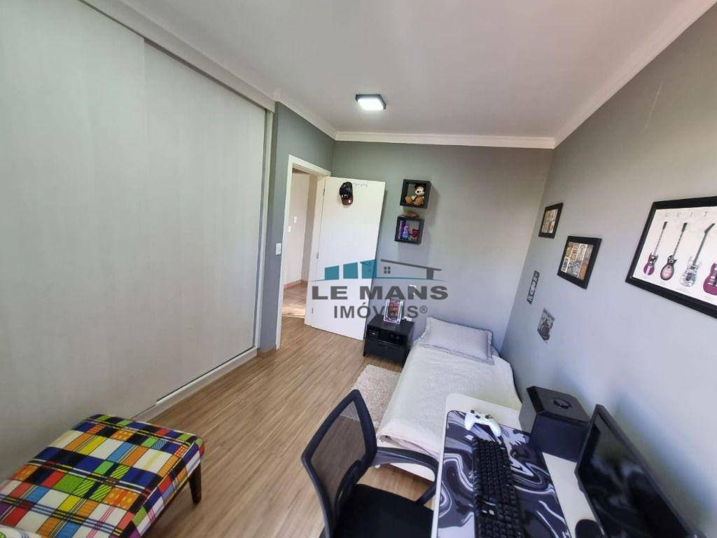 Casa à venda com 3 quartos, 210m² - Foto 18