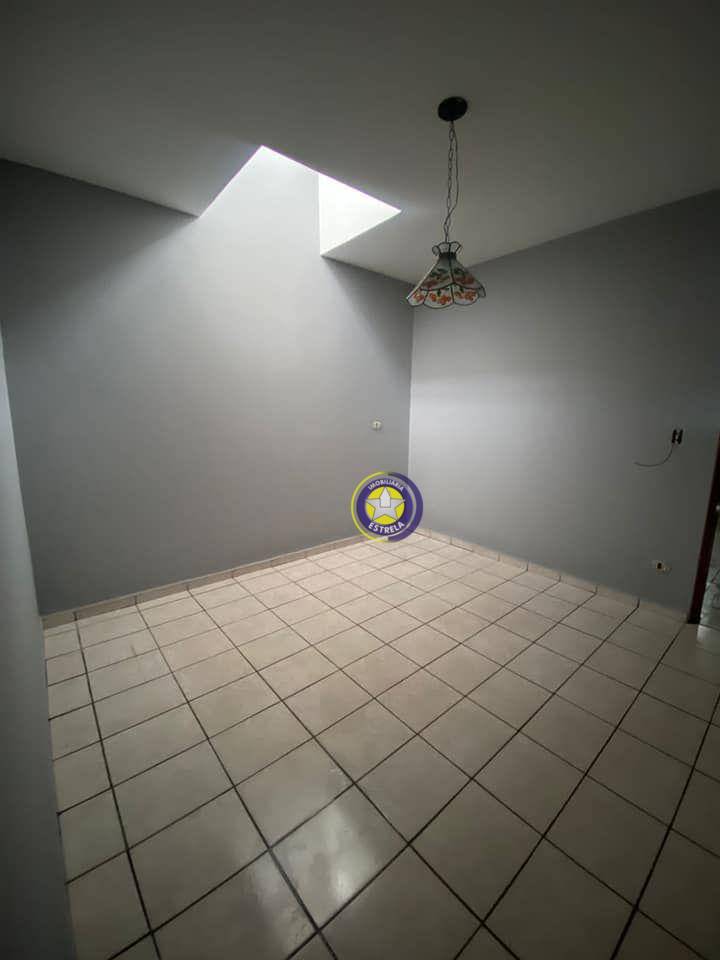 Casa para alugar com 3 quartos, 300M2 - Foto 3