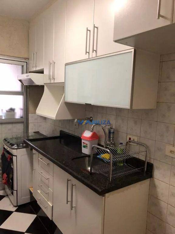 Apartamento à venda com 3 quartos, 76m² - Foto 4