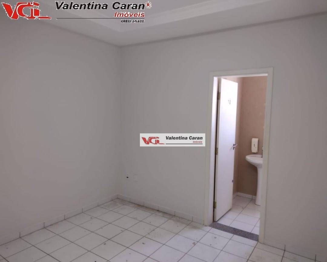 Casa à venda com 3 quartos, 337m² - Foto 15