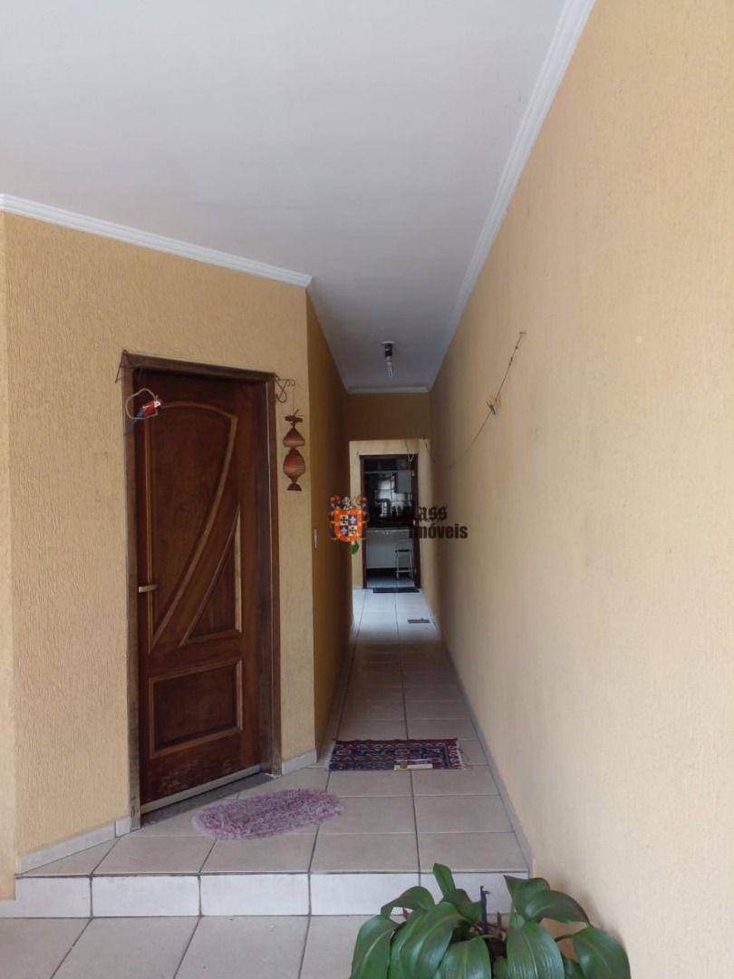 Sobrado à venda com 3 quartos, 175m² - Foto 2