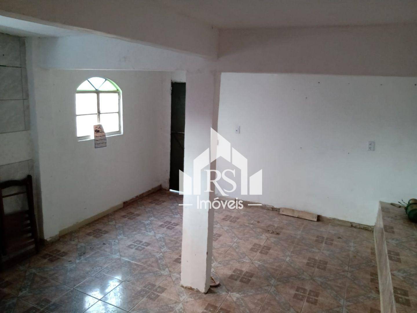 Casa à venda com 2 quartos, 100m² - Foto 4