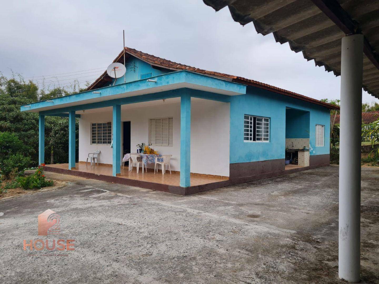 Casa de Condomínio à venda com 3 quartos, 150m² - Foto 1