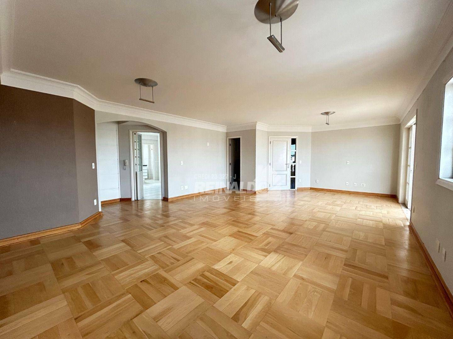 Apartamento para alugar com 3 quartos, 145m² - Foto 3