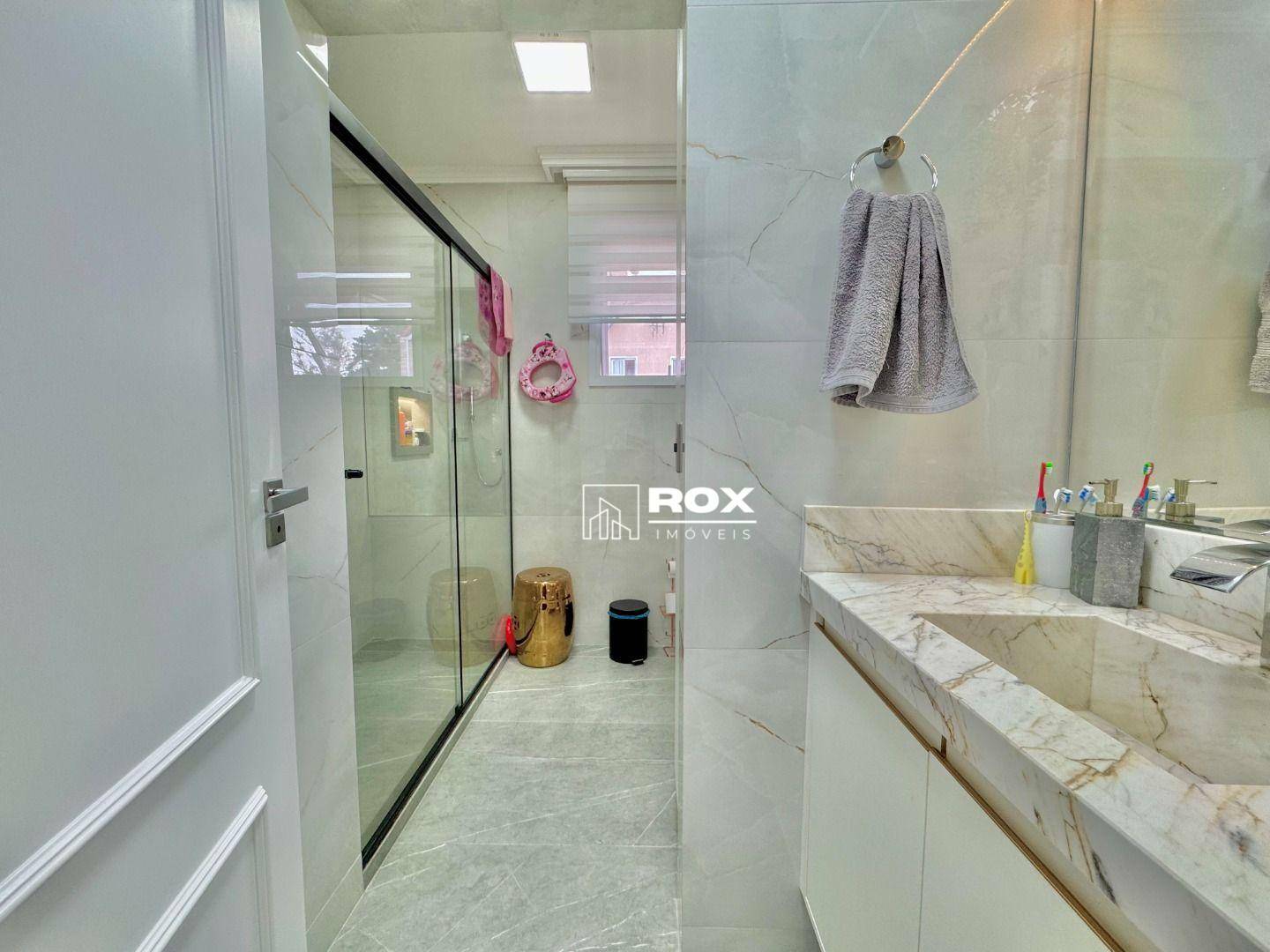 Casa à venda com 4 quartos, 490m² - Foto 26