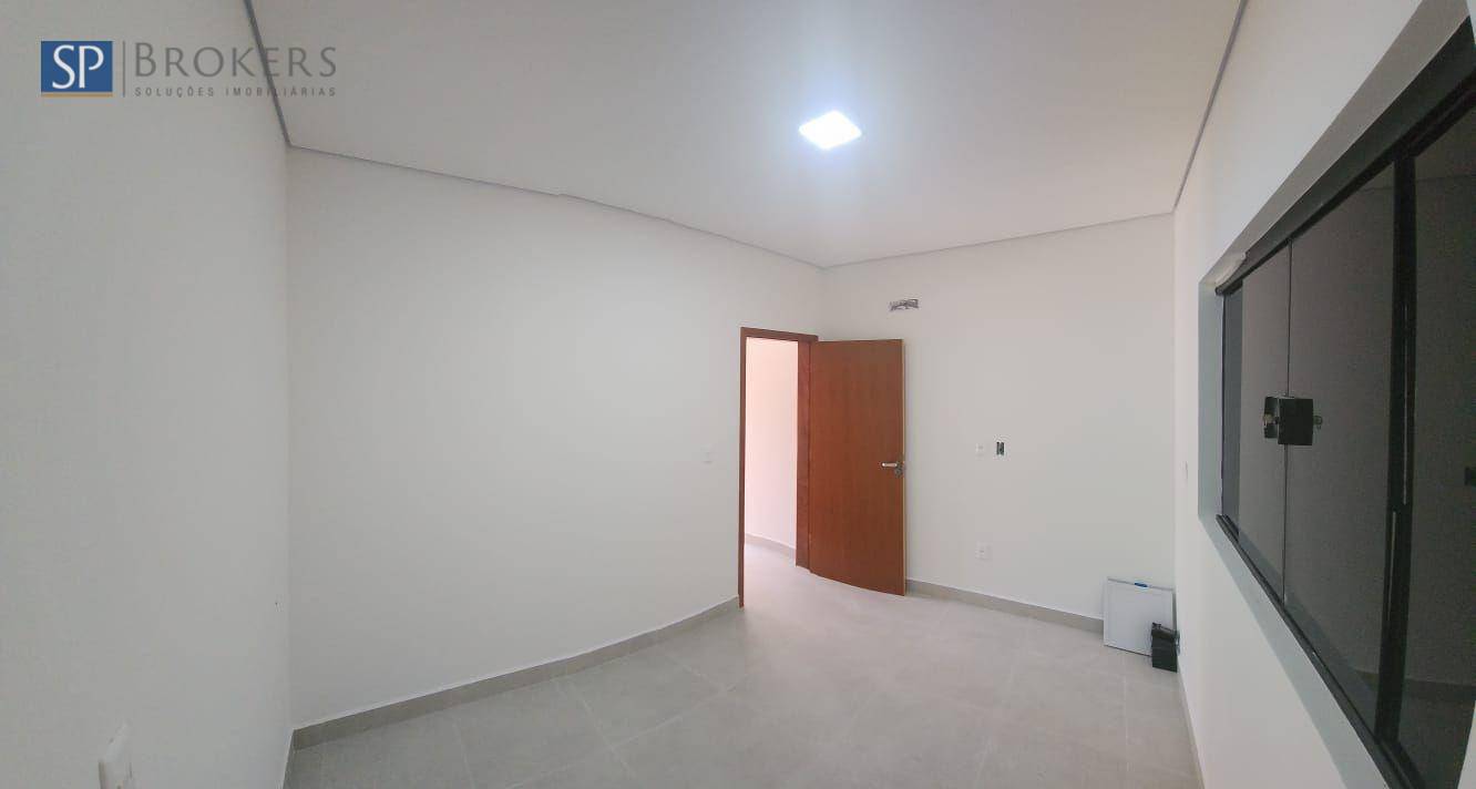 Casa à venda com 2 quartos, 70m² - Foto 3