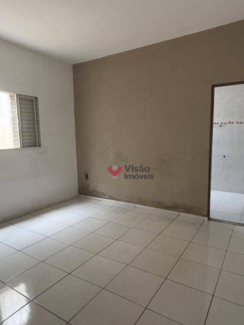 Casa à venda com 3 quartos, 63m² - Foto 4