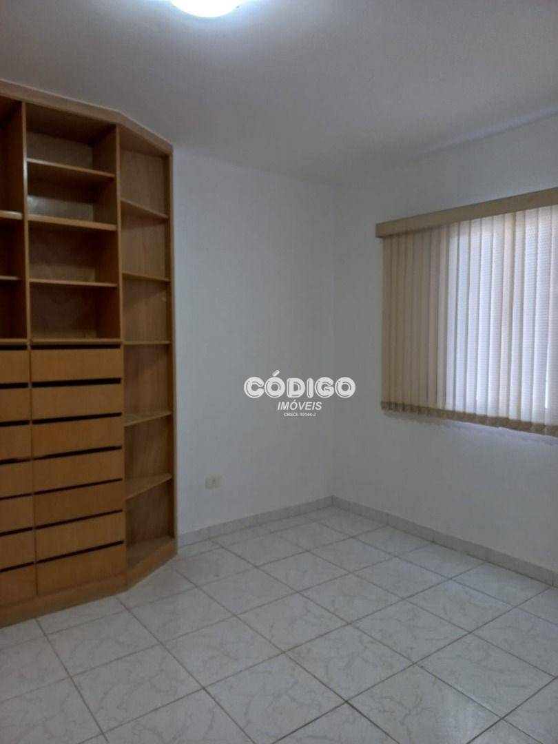 Casa para alugar com 2 quartos, 98m² - Foto 3