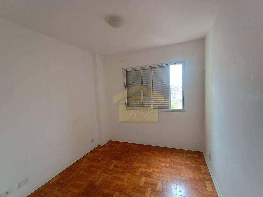 Apartamento à venda com 2 quartos, 70m² - Foto 4