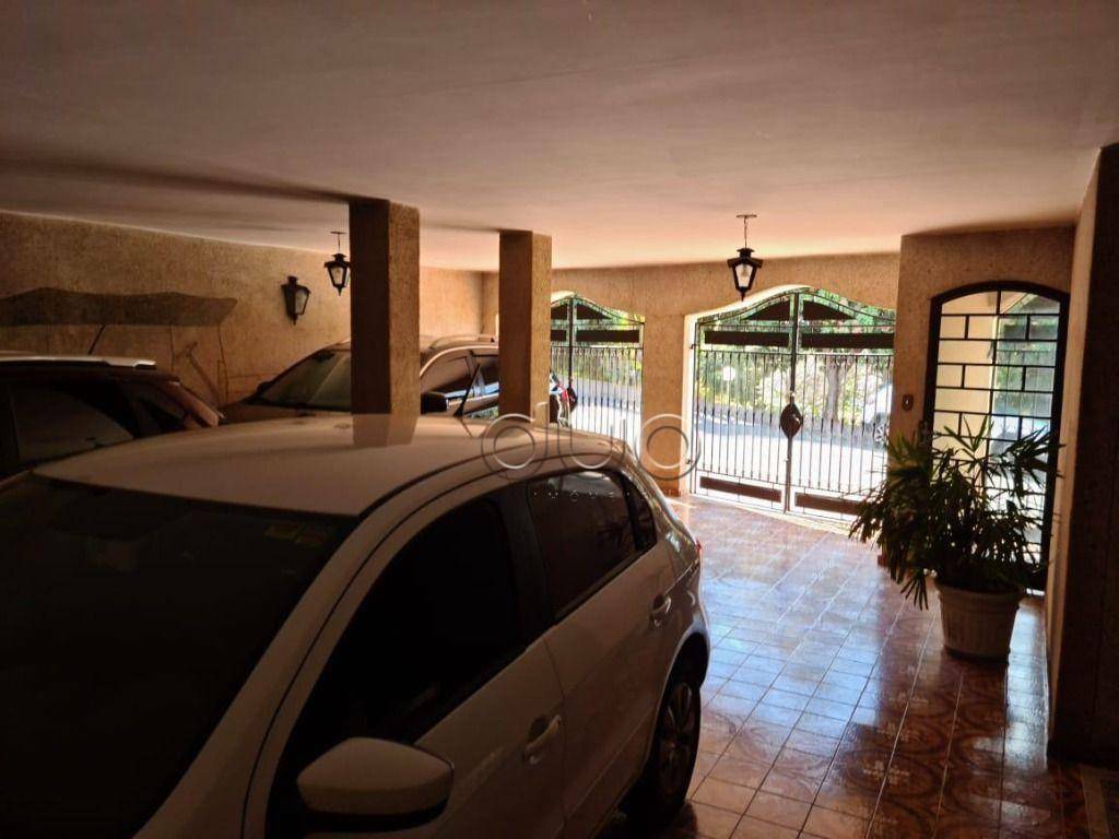 Casa à venda com 3 quartos, 252m² - Foto 4