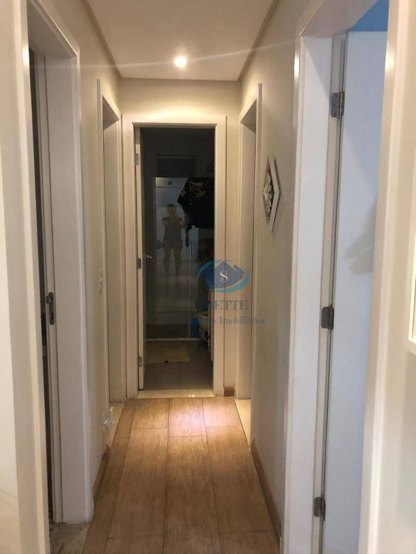 Apartamento à venda com 3 quartos, 72m² - Foto 4