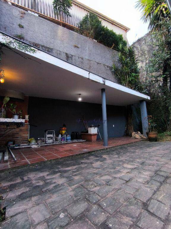 Casa à venda com 4 quartos, 332m² - Foto 42